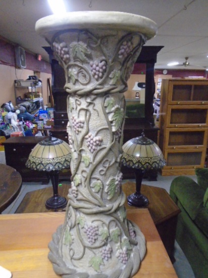 Beautiful Ornate Grapevine Pattern Pedestal Plant Stand