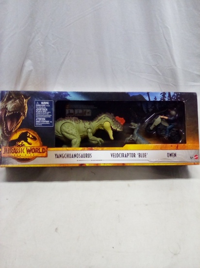 Mattel Jurassic World Dominion Yangchuanosaurus, Blue, Owen Set Ages 4+