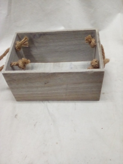 9.5" x 6.5" x5" Wooden Box