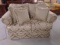 Gorgeous Like New Love Seat w/ Matching Accent Pillows