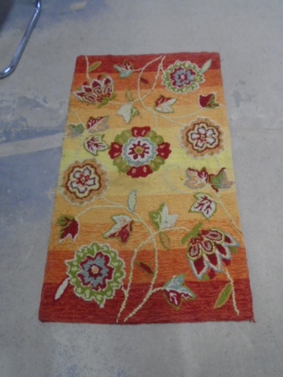 Beautiful Floral Pattern Rug