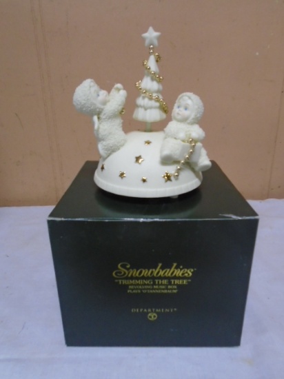 Department 56 "Trimming The Tree" Snowbabies Revolving Music Box