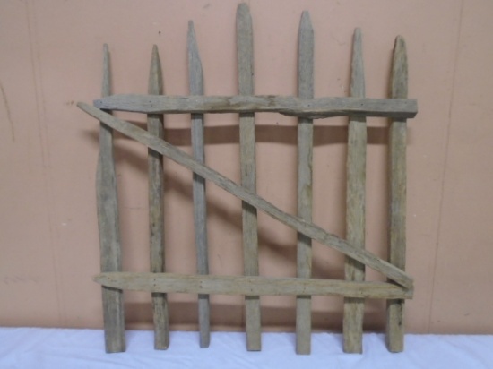 Primitive Wooden Picket Fence Décor Piece