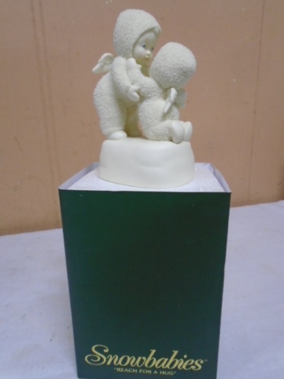 Department 56 "Reach For A Hug" Snowbabies Figurine