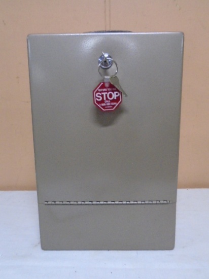 Steel Lockbox w/ 2 Keys