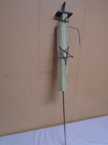 Primitive Style Wooden Snowman Décor Piece w/ Iron Stake