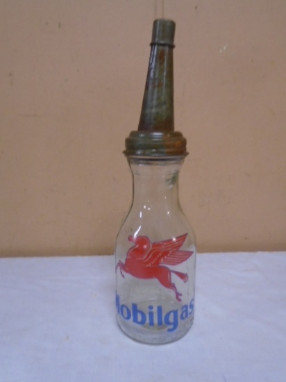 Mobil Gas Pegasus 1qt Glass Oil Bottle w/ Spout