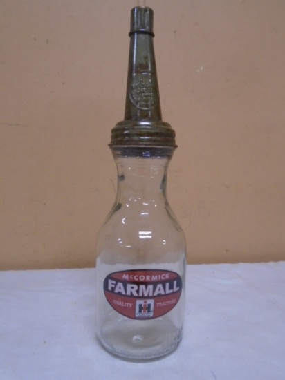 iH McCormack Farmall 1qt Glass Oil Bottle w/ Spout