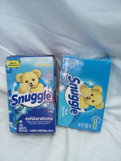 110 Snuggle dryer sheets Blue iris & ocean breeze