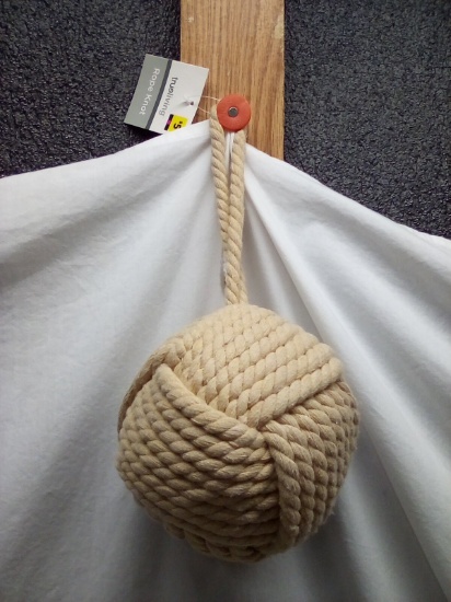 TrueLiving Hanging/ Decorative Rope Knot