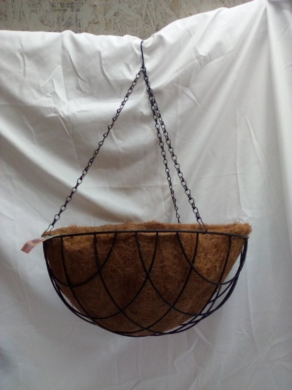 Hanging metal basket 16inch W/coco liner planter