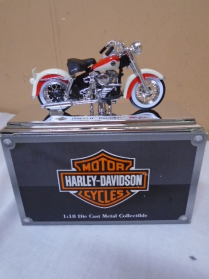 1:18 Scale Die Cast 1958 Harley Davidson FLH Duo Glide