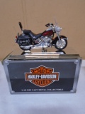 1:18 Scale Die Cast 2000 FLSTC Harley Davidson Heritage Softail Classic