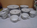 Beautiful 40pc/ Place Setting for 8 Aldisco Aladin Fine China Set