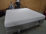 Like New Tempurpedic Tempur-Cloud Luxe King Size Bed w/ Iron Headboard
