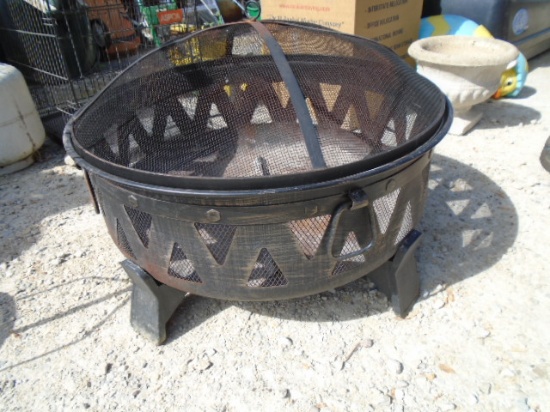 30in Fire Pit w/ Screen Cover