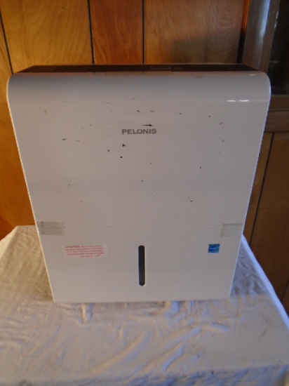 Pelonis Model PAD30C1AWT 30 Pint Dehumidifier