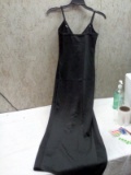 TOB Women’s Size Medium Black Spaghetti Strap Evening Dress
