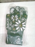 Temptations 1 pair of oven gloves Green with flowers