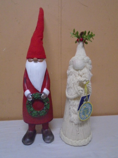 2 Santa Statues