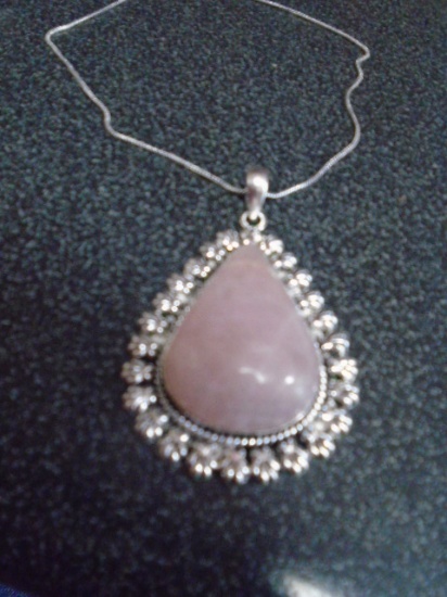 Ladies German Silver & Rose Quartz Pendant & Necklace