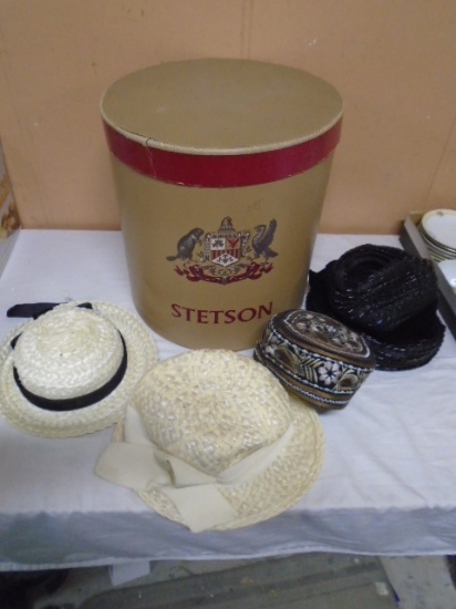 Vintage Stetson Hat Box w/ Ladies Hats