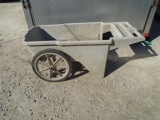 Rubbermaid Rolling Garden Cart