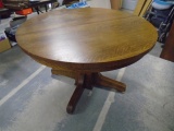 Antique Round Oak Pedistal Dining Table