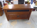 Solid Wood Flat Panel TV Cabinet
