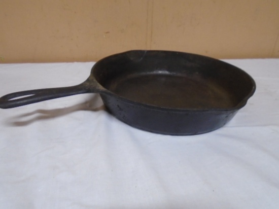 No. 1058-B Wagner Ware Cast Iron Skillet