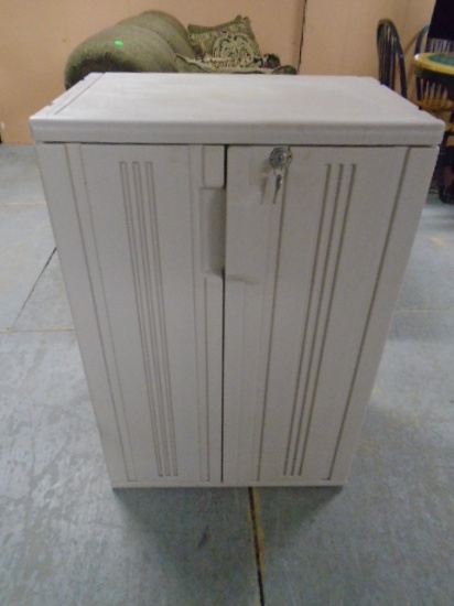 Rubbermaid Locking Resin Storage Cabinet w/ Keys