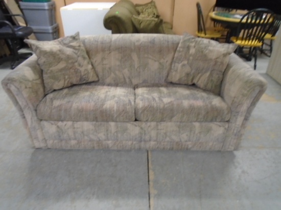 La-Z-Boy Full Size Sleeper Sofa w/ Matchign Accent Pillows