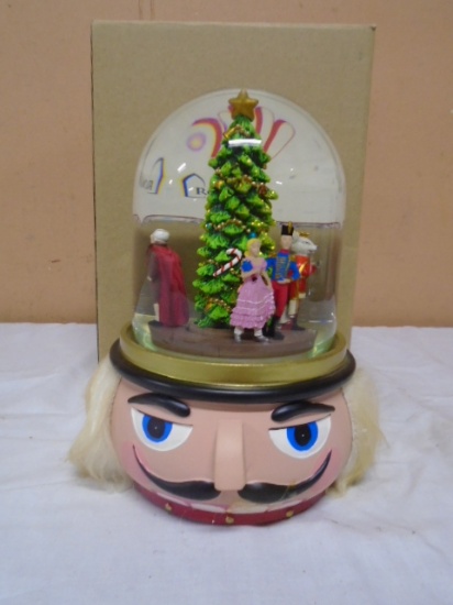 Glitter Dome Musical Nut Cracker Scene Waterglobe