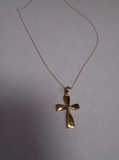 Ladies 14k Gold Cross Pendant & Necklace