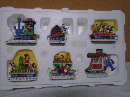 6pc Danbury Miny Disney Mickey's Holiday Express Train