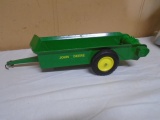 Ertl John Deere Die Cast Manure Spreader