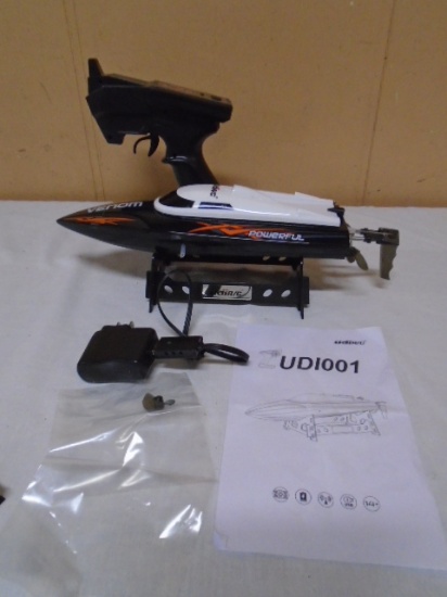 UDI R/C UD1001 Venom Radio Controlled Speed Boat