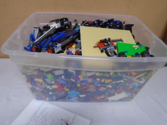 25+ Pounds of Legos in Storage Tote