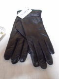 Brand New Pair of Ladies Dsane Gloves