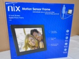 Nix 12in Digital Motion Sensor Photo Frame