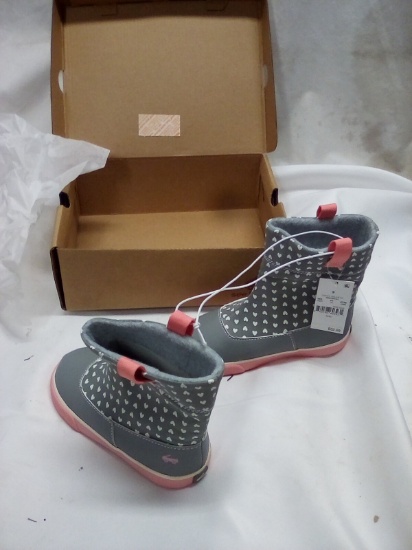 Kid’s Size 9 Grey Heart Boots