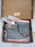 Toddler Size 7 grey heart boots