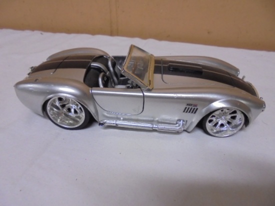 1:24 Scale Die Cast 1965 Shelby Cobra 427 S/C