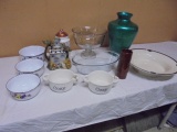 Large Group of Assorted Kitchen Items & Décor Pieces