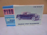 Pyro 1:32 Scale '32 Lincoln KB Sport Convertible Model Kit