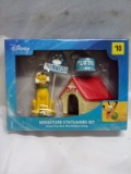 Disney Pluto “Plutos Dog House” Miniature Statuaries Kit