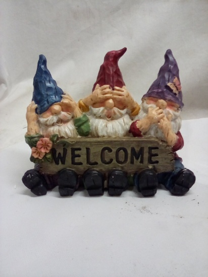 3Gnome Stand Alone “Welcome” Sign