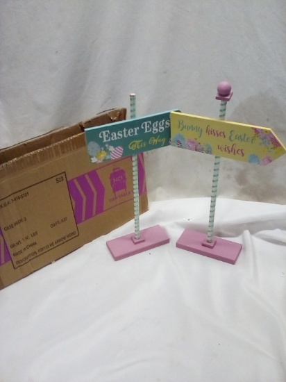 Pair of Wooden Easter Signs