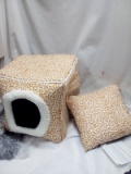 PetMaker Collapsible Fabric Cat house and pillow
