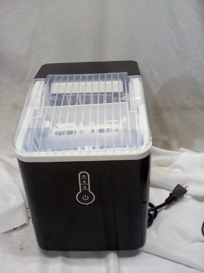 Qty 1 Portable Ice Maker